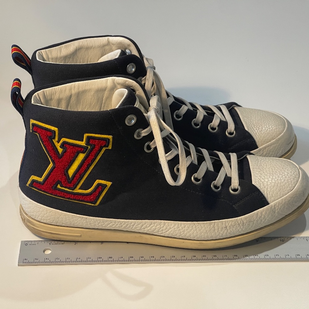 Louis Vuitton Men's Suede / Leather High–Top Sneakers Size 8.5 / 10 U.S. - Picture 2 of 10